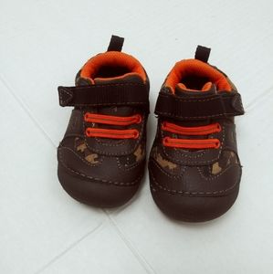 Healthtex Baby Boy Sneakers Hook-and-loop closure Size 4 Brown/Neon Oran…